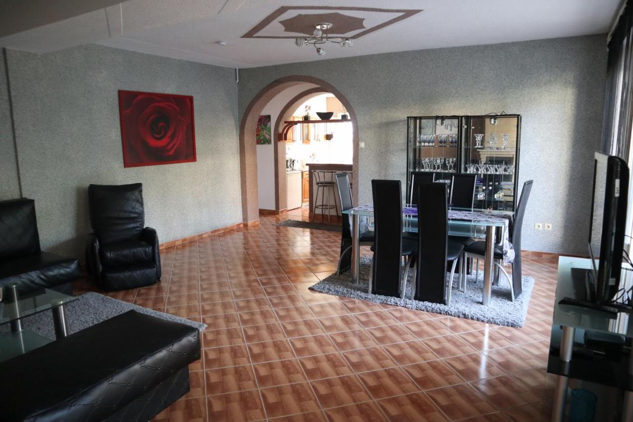 Sobe-Apartmani Modriča Kültér fotó