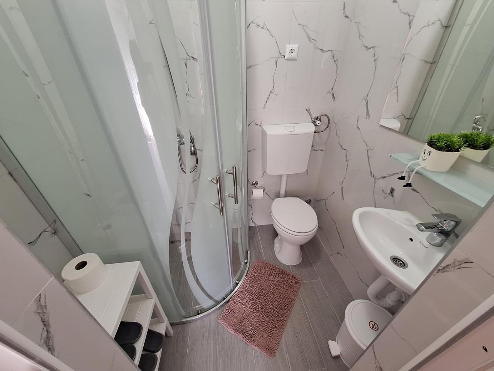 Sobe-Apartmani Modriča Kültér fotó