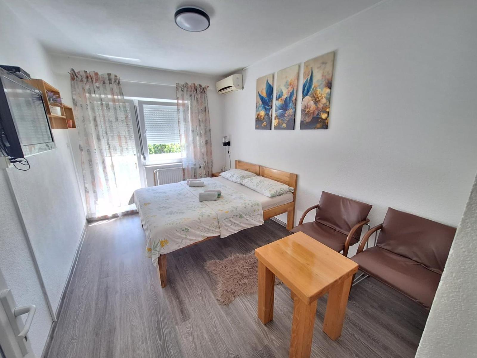 Sobe-Apartmani Modriča Kültér fotó