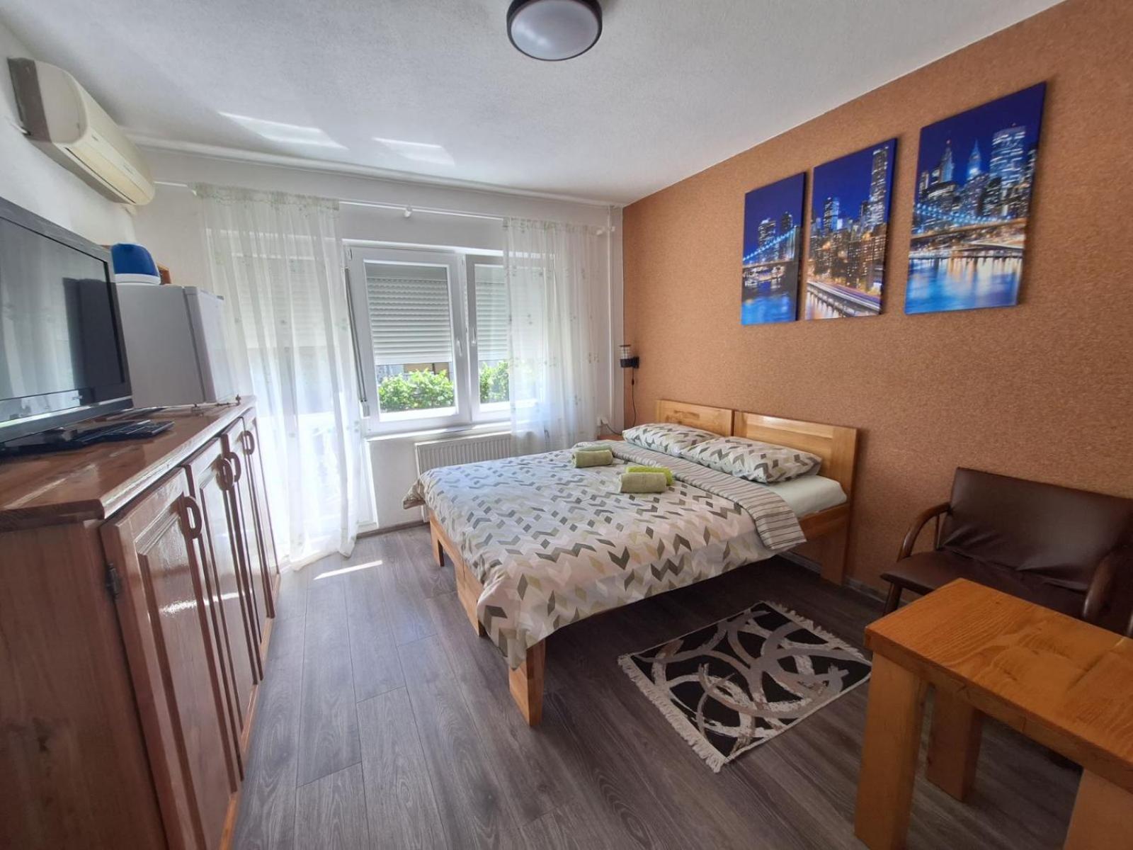 Sobe-Apartmani Modriča Kültér fotó