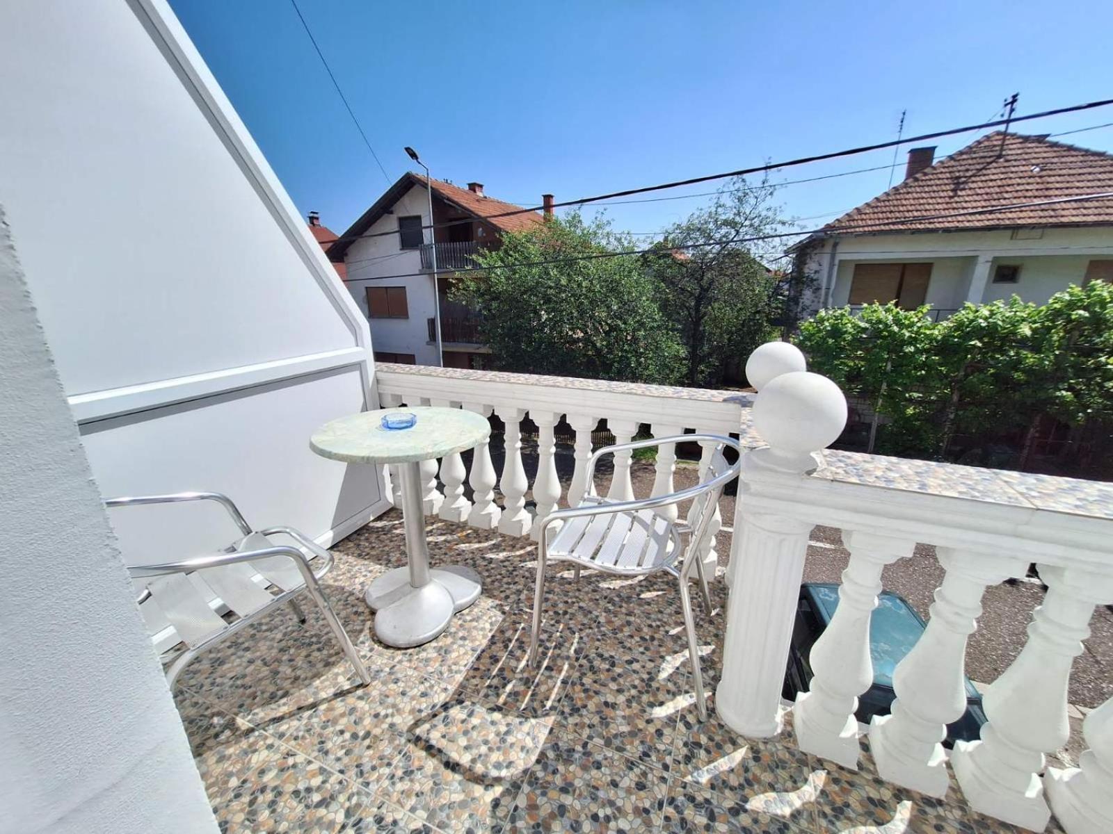 Sobe-Apartmani Modriča Kültér fotó