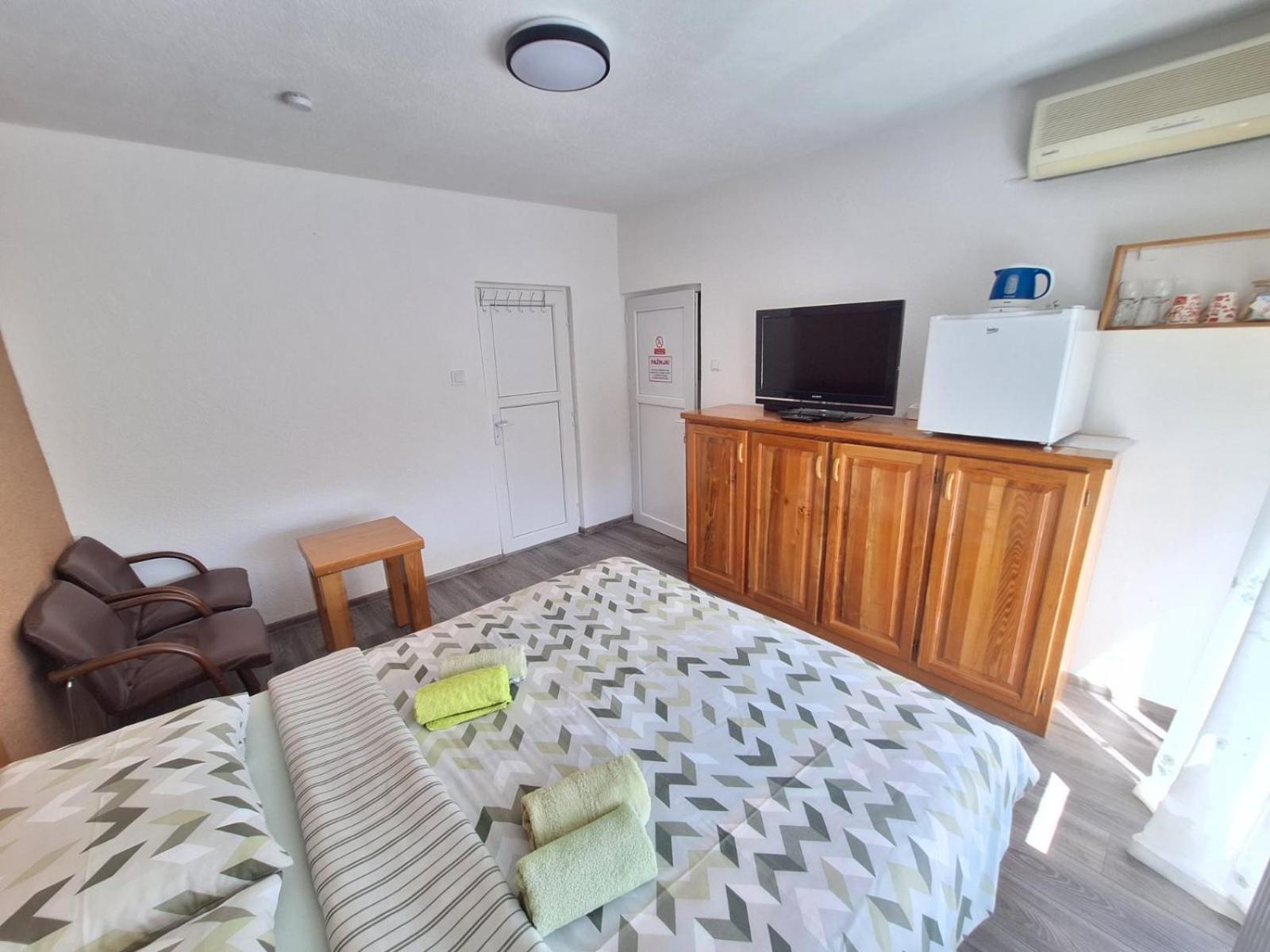 Sobe-Apartmani Modriča Kültér fotó